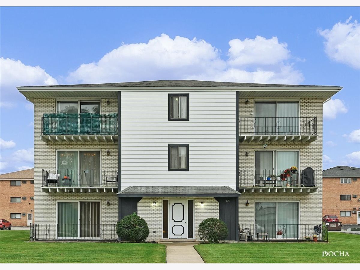 Condominiums Sold Cedar Row Bridgeview Illinois, 7321 85th