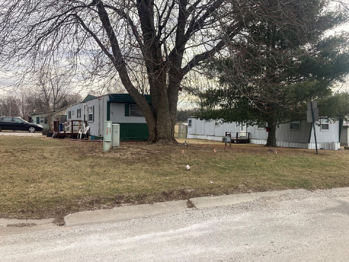  Rented De Land Illinois, 101 6th