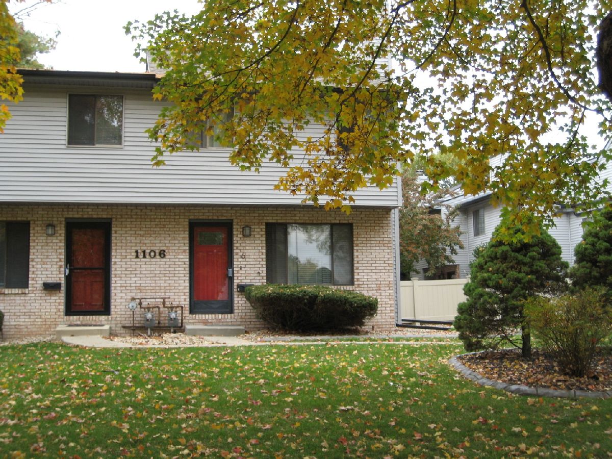 Condos & Townhomes Sold Presidential Walk Bloomington Illinois, 1106 Jefferson
