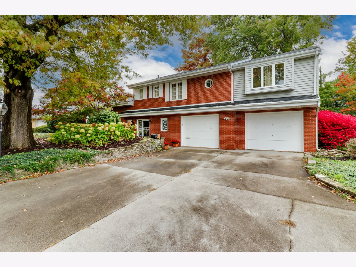 Homes & Condos & Townhomes Sold Fleetwood Bloomington Illinois, 218 Fleetwood
