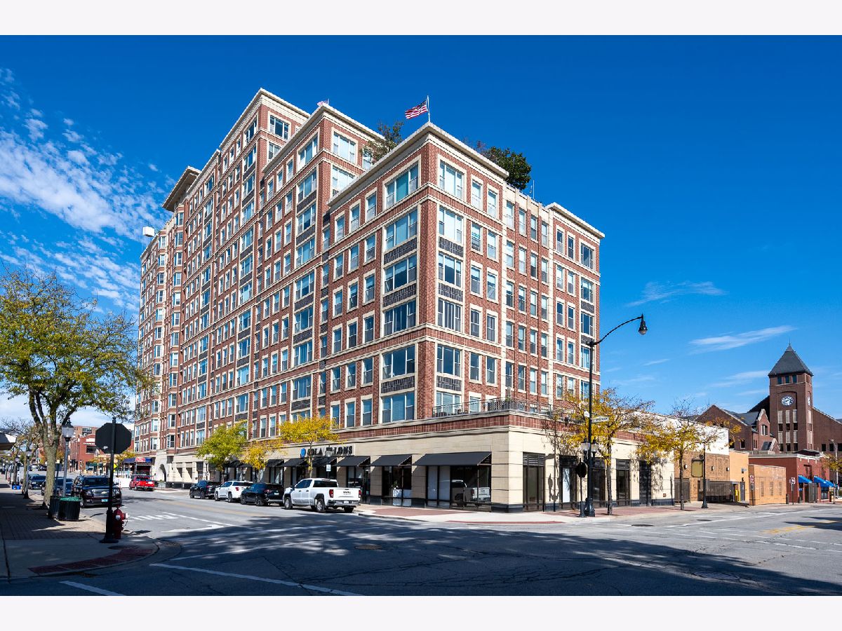 Condominiums Rented Arlington Town Square Arlington Heights Illinois, 77 Evergreen