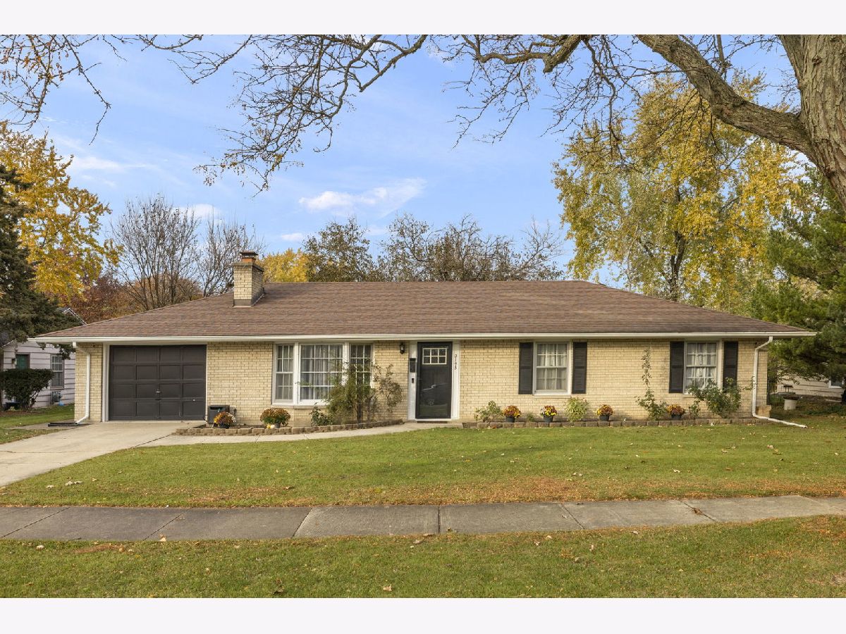 Homes Sold Orchard Green Aurora Illinois, 2195 Candleberry