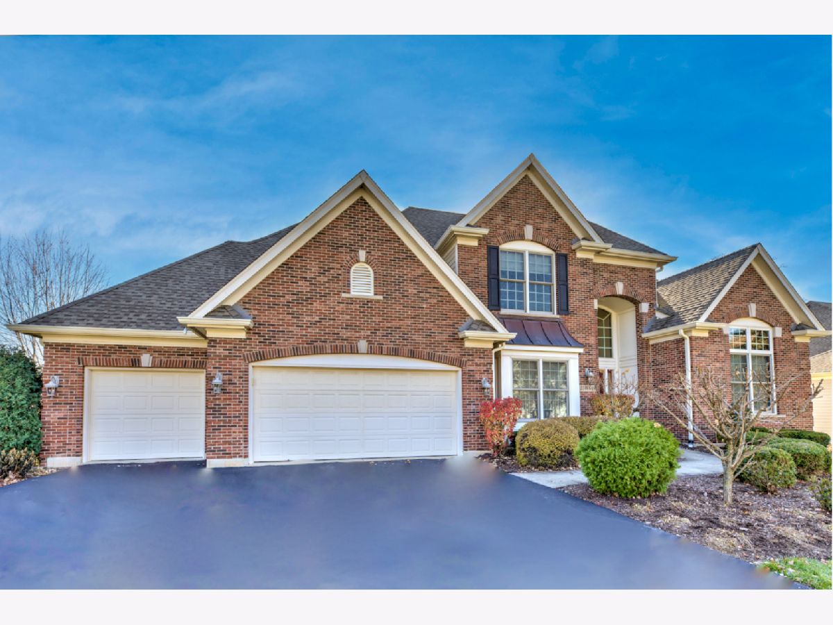 Homes & Condos & Townhomes Sold Woodland Oaks Wheaton Illinois, 25w649 Prairie