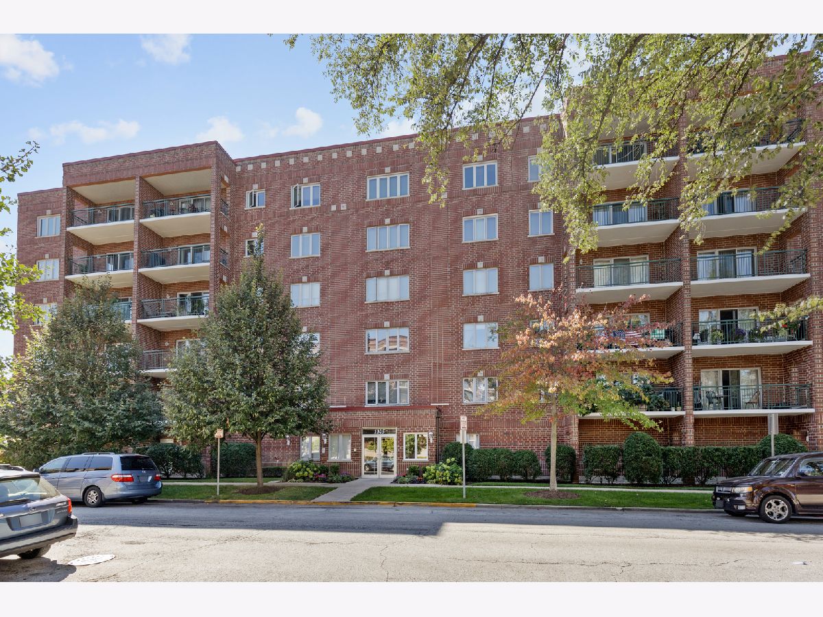 Condominiums Sold Perry-laurel Des Plaines Illinois, 1325 Perry