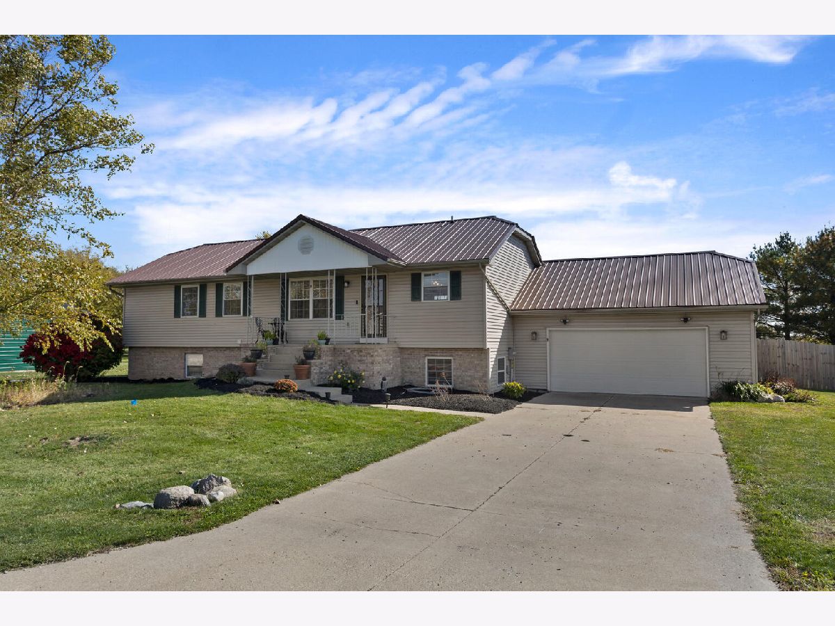  Sold Camargo Illinois, 9 Nightingale