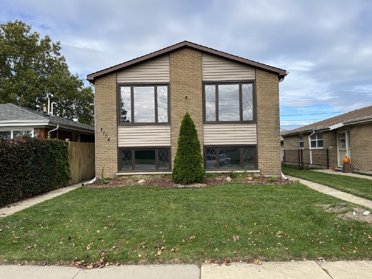 Rented Chicago Illinois, 2704 128th