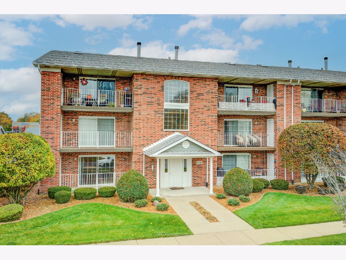 Townhomes & Condos Sold Eagles Nest Tinley Park Illinois, 18230 Eagle