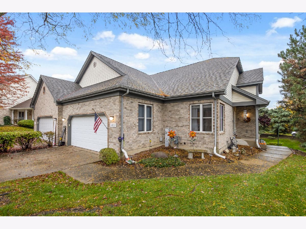 Townhomes & Homes Sold Dawnwood Homer Glen Illinois, 14322 Dawnwood