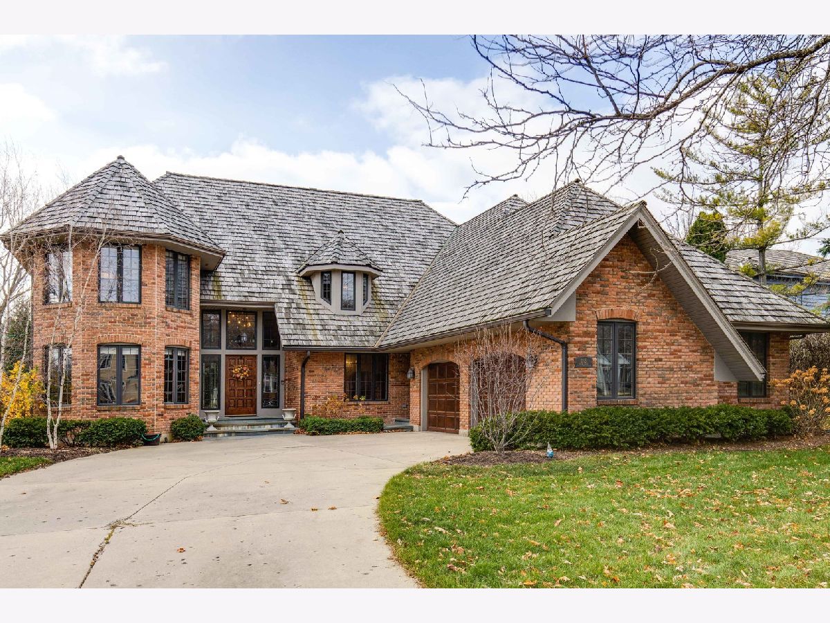 Homes Sold Interlaken Ridge Libertyville Illinois, 1105 Loyola