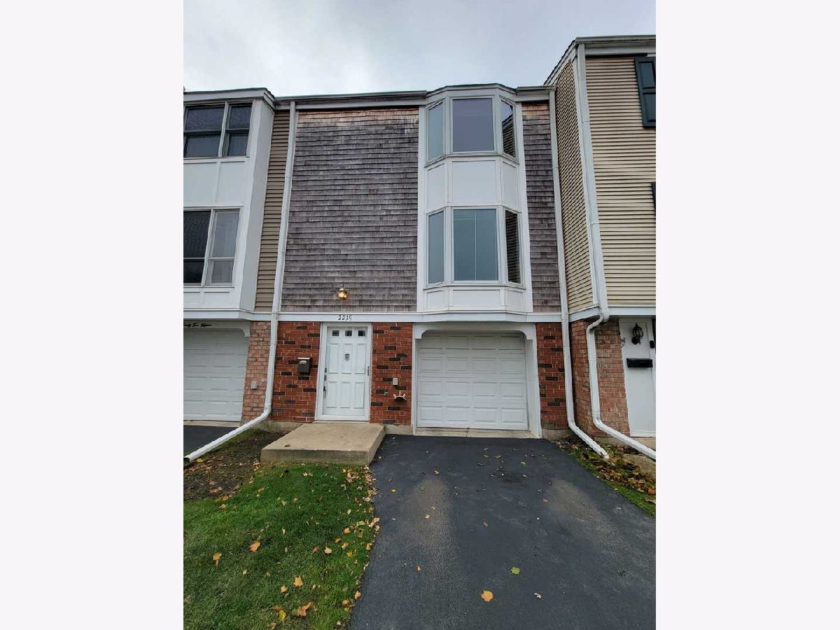 Townhomes & Condos Rented Barrington Square Hoffman Estates Illinois, 2219 Langdon