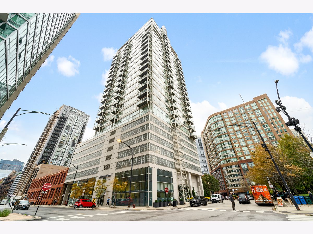 Condominiums Rented Kingsbury On The Park Chicago Illinois, 653 Kingsbury