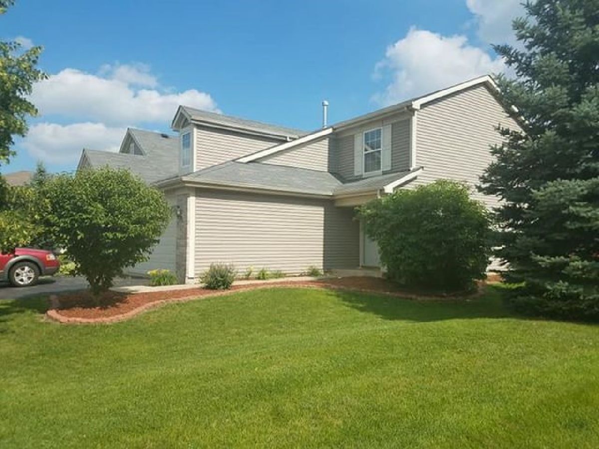 Townhomes & Homes Sold Cambridge Crest Crest Hill Illinois, 21555 Carlton