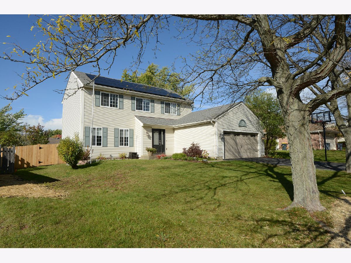 Townhomes & Condos & Homes Rented Pine Ridge Carol Stream Illinois, 460 Danbury