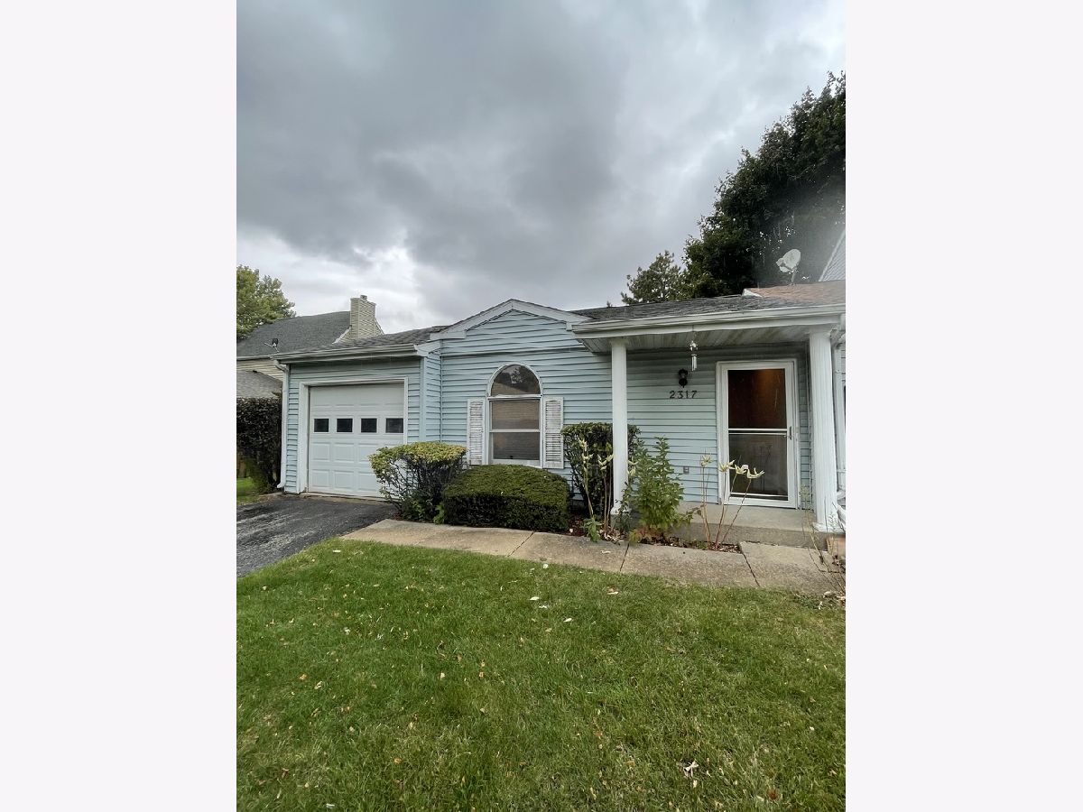 Townhomes Sold Cobblestone Woodstock Illinois, 2317 Linden