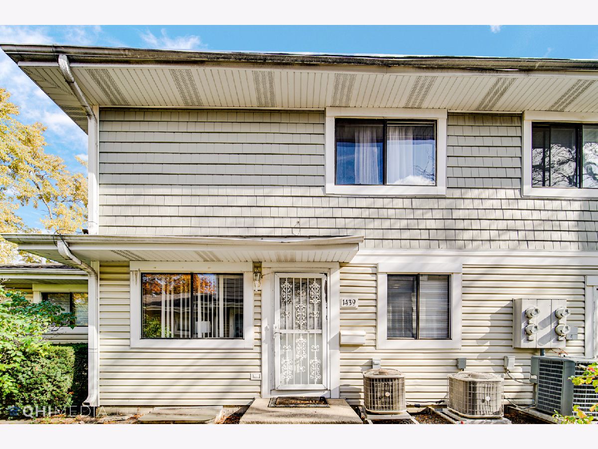 Townhomes & Condos Sold Fremont Junction Hanover Park Illinois, 1439 Sutter