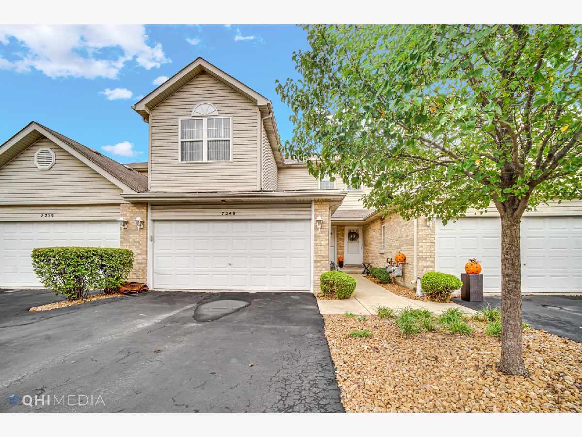 Townhomes & Homes Rented Arbors Of Justice Justice Illinois, 7248 Bradford