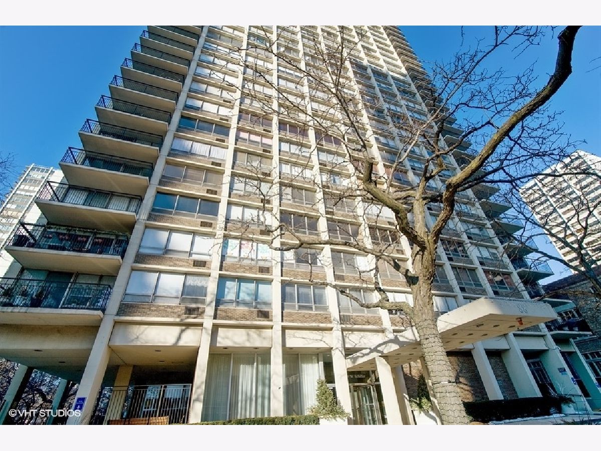 Condominiums Sold Lowell House Chicago Illinois, 88 Schiller