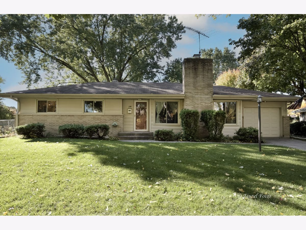 Homes Sold Country Knolls South Elgin Illinois, 230 Maureen