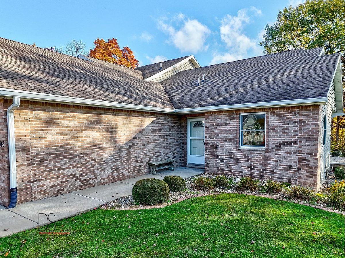 Condominiums Sold Reynolds Manor Ottawa Illinois, 2545 Reynolds Manor