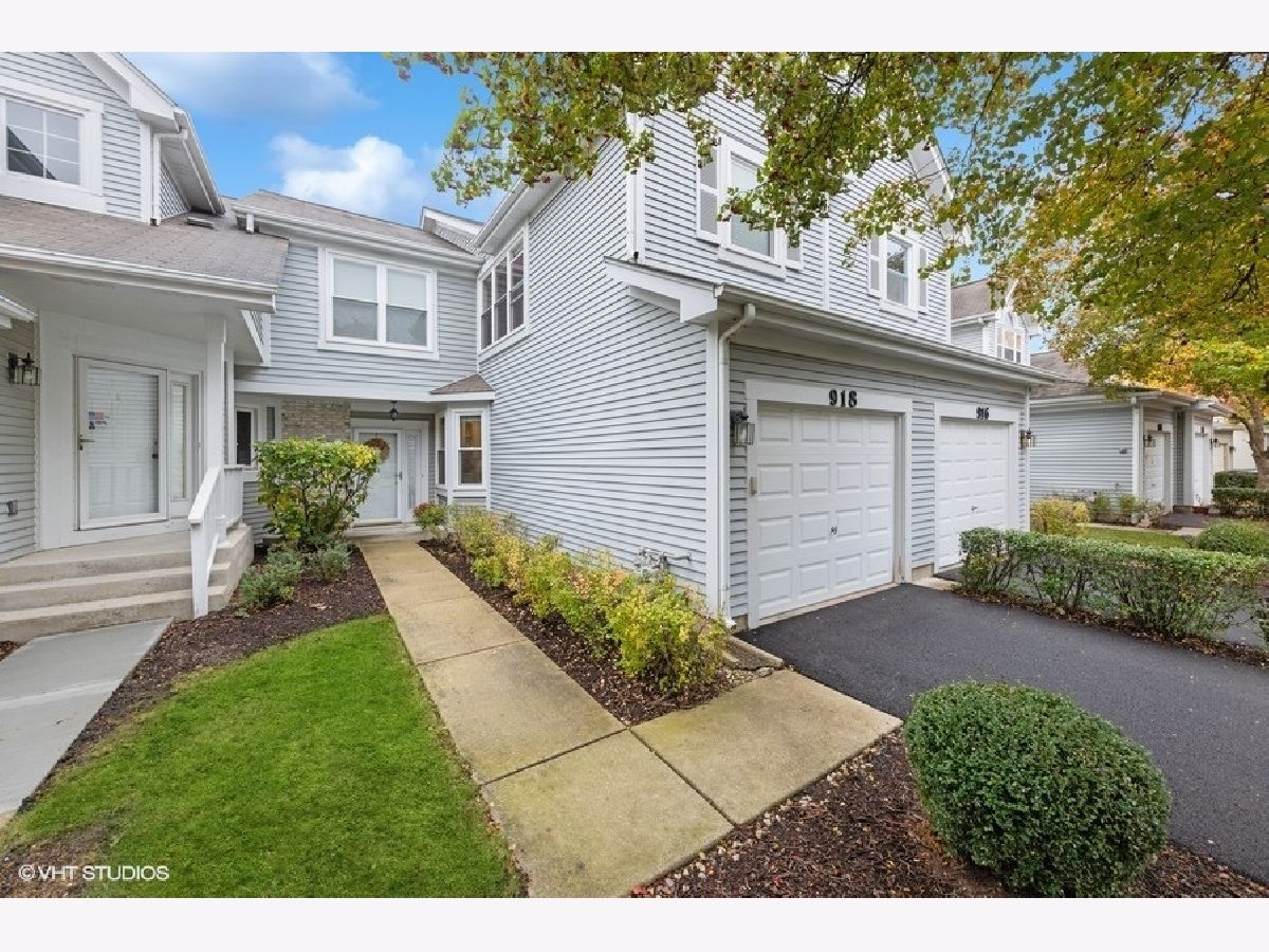 Townhomes & Condos Sold Villas Of The Fields Naperville Illinois, 918 Prospect