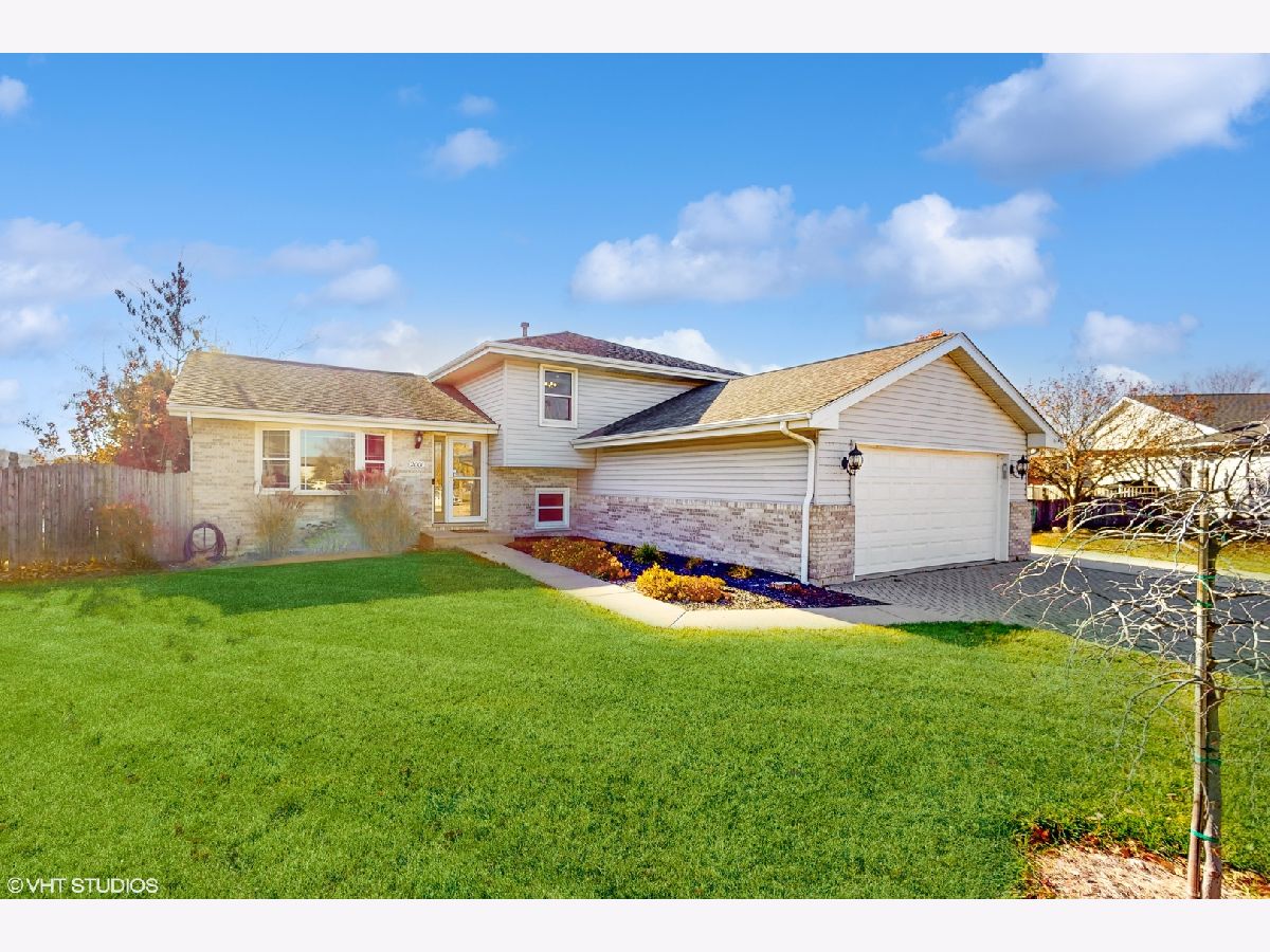 Homes Sold Cumberland Plainfield Illinois, 2001 Hastings