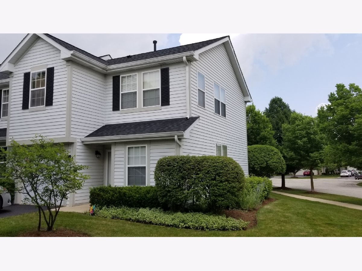 Townhomes Rented Estes Park Naperville Illinois, 1235 Whispering Hills