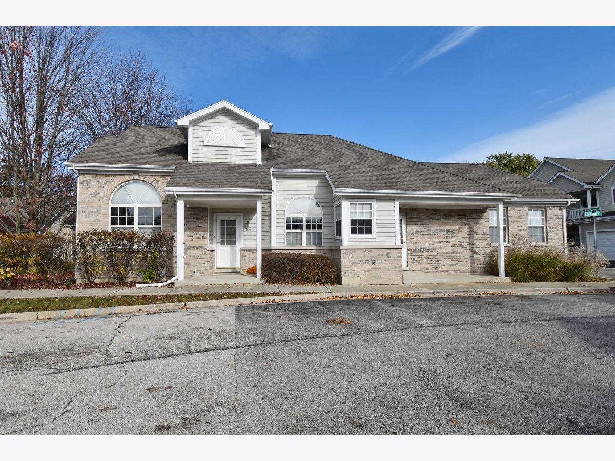 Townhomes & Condos Sold Rollingwood Colony Aurora Illinois, 106 Hillwood