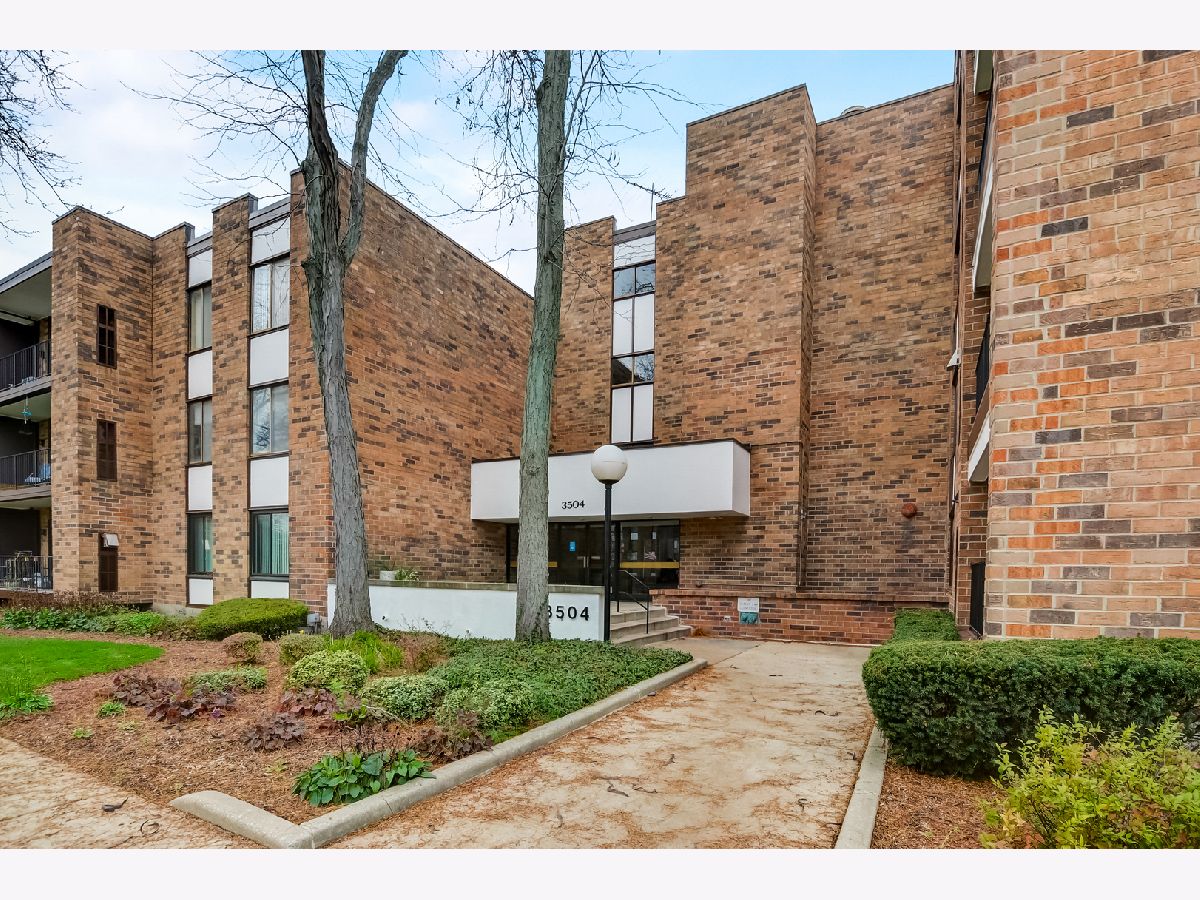 Condominiums Sold Watersedge Hazel Crest Illinois, 3504 Lakeview