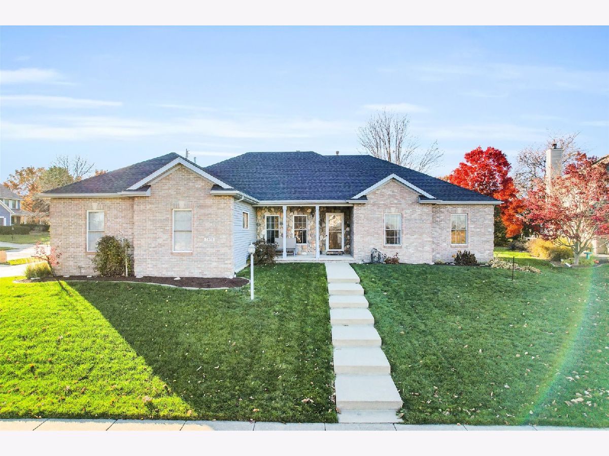 Condominiums & Homes Sold Eagle Ridge Urbana Illinois, 2031 Falcon