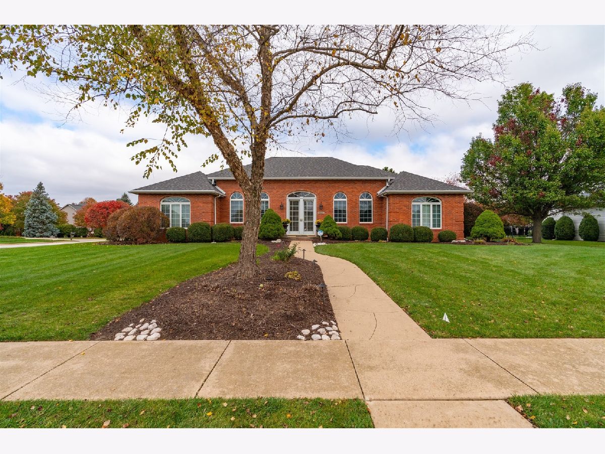 Homes & Condos & Townhomes Sold Hawthorne Ii Bloomington Illinois, 3402 Stephanie