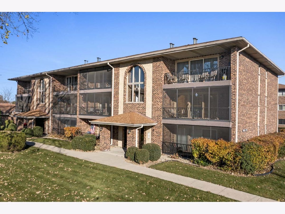 Condos & Townhomes & Homes Sold Heritage Orland Park Illinois, 8842 140th