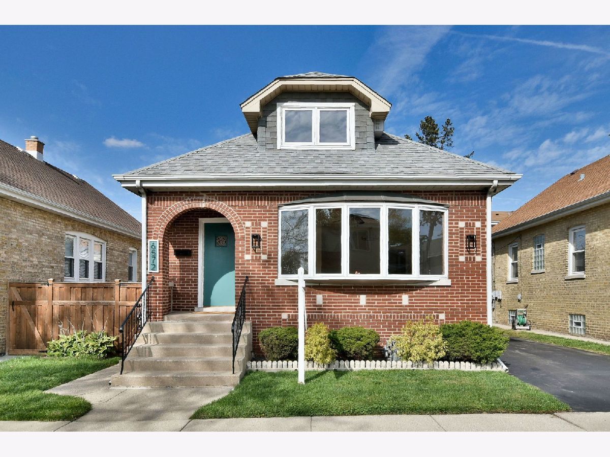 Condominiums & Homes Sold Bunker Hill Niles Illinois, 6572 Ebinger