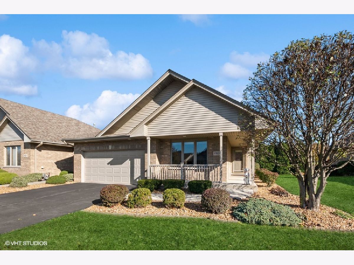 Townhomes Sold Westwind Orland Park Illinois, 17835 Marley Creek