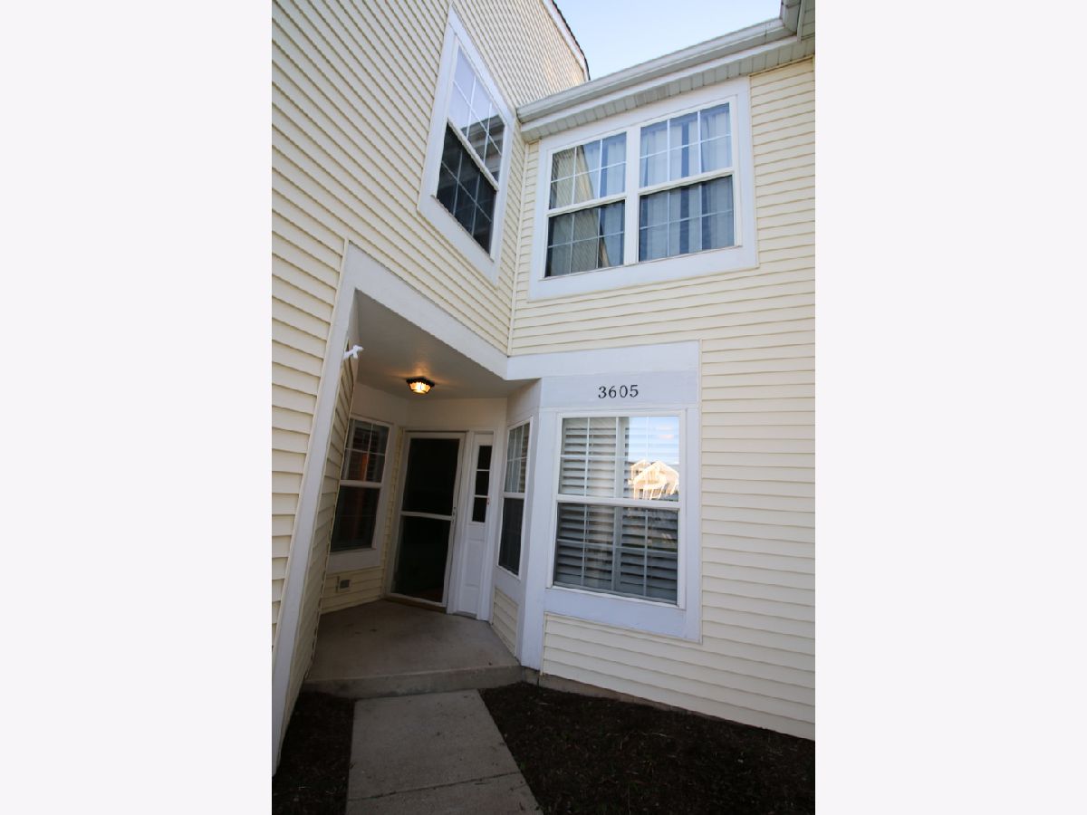 Homes & Condos & Townhomes Sold Springwood Joliet Illinois, 3605 Forest View