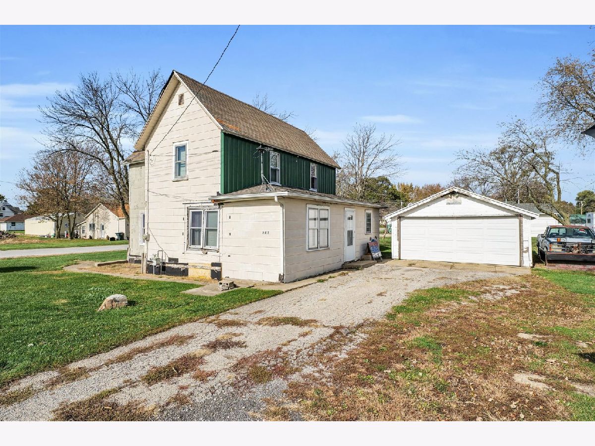  Sold Lovington Illinois, 202 State 133