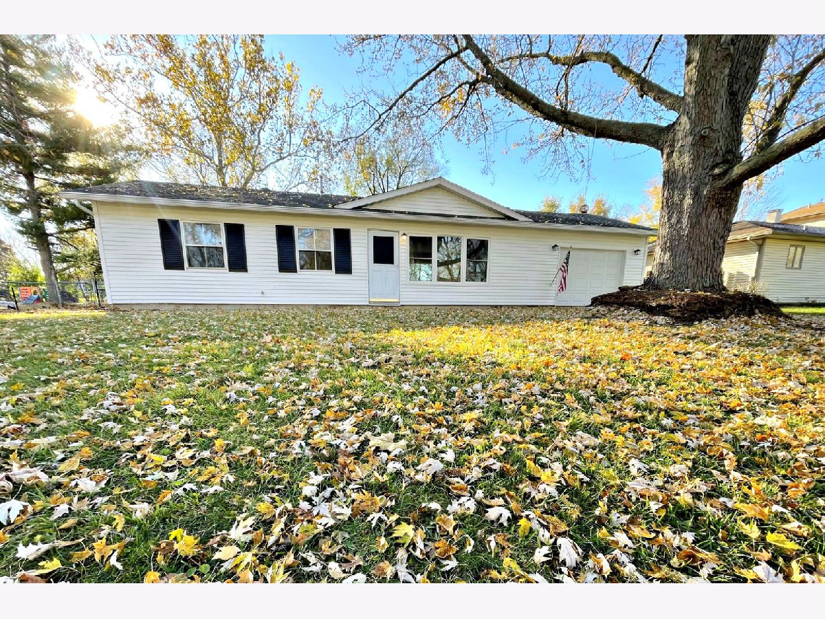 Homes Sold Eastwood Manor Mchenry Illinois, 2309 Manor