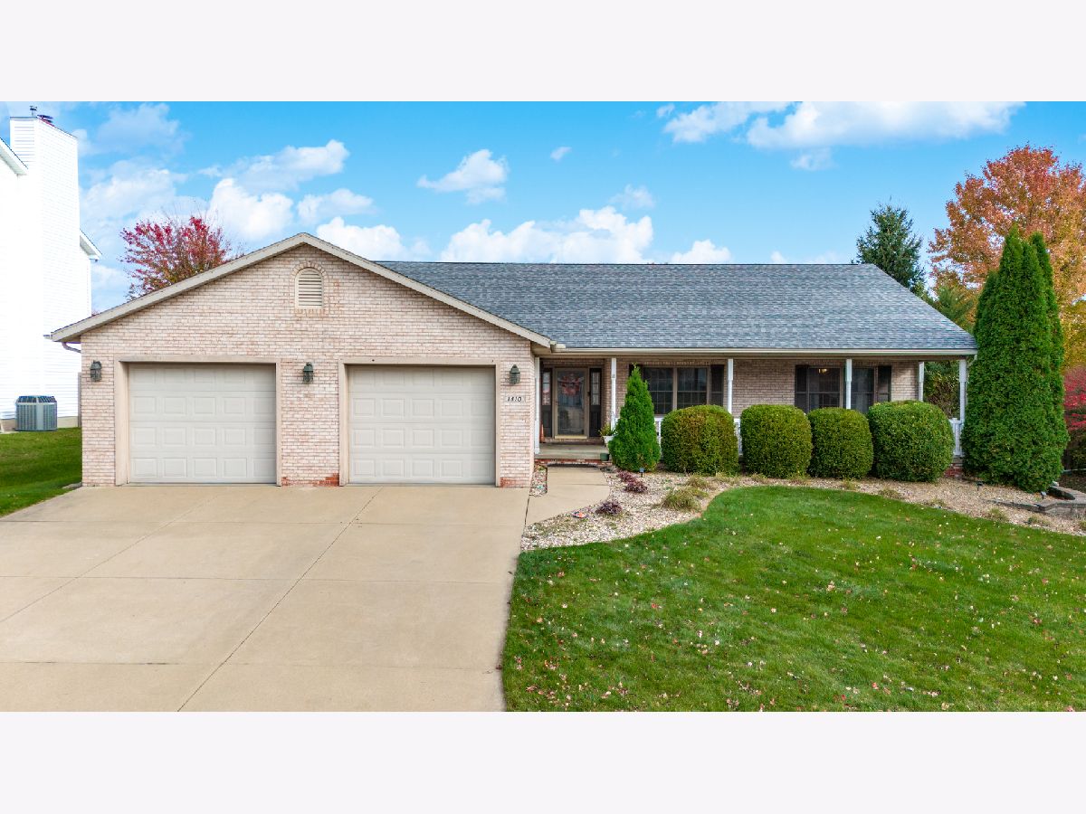 Homes & Condos & Townhomes Sold Tramore Normal Illinois, 1410 Donegal