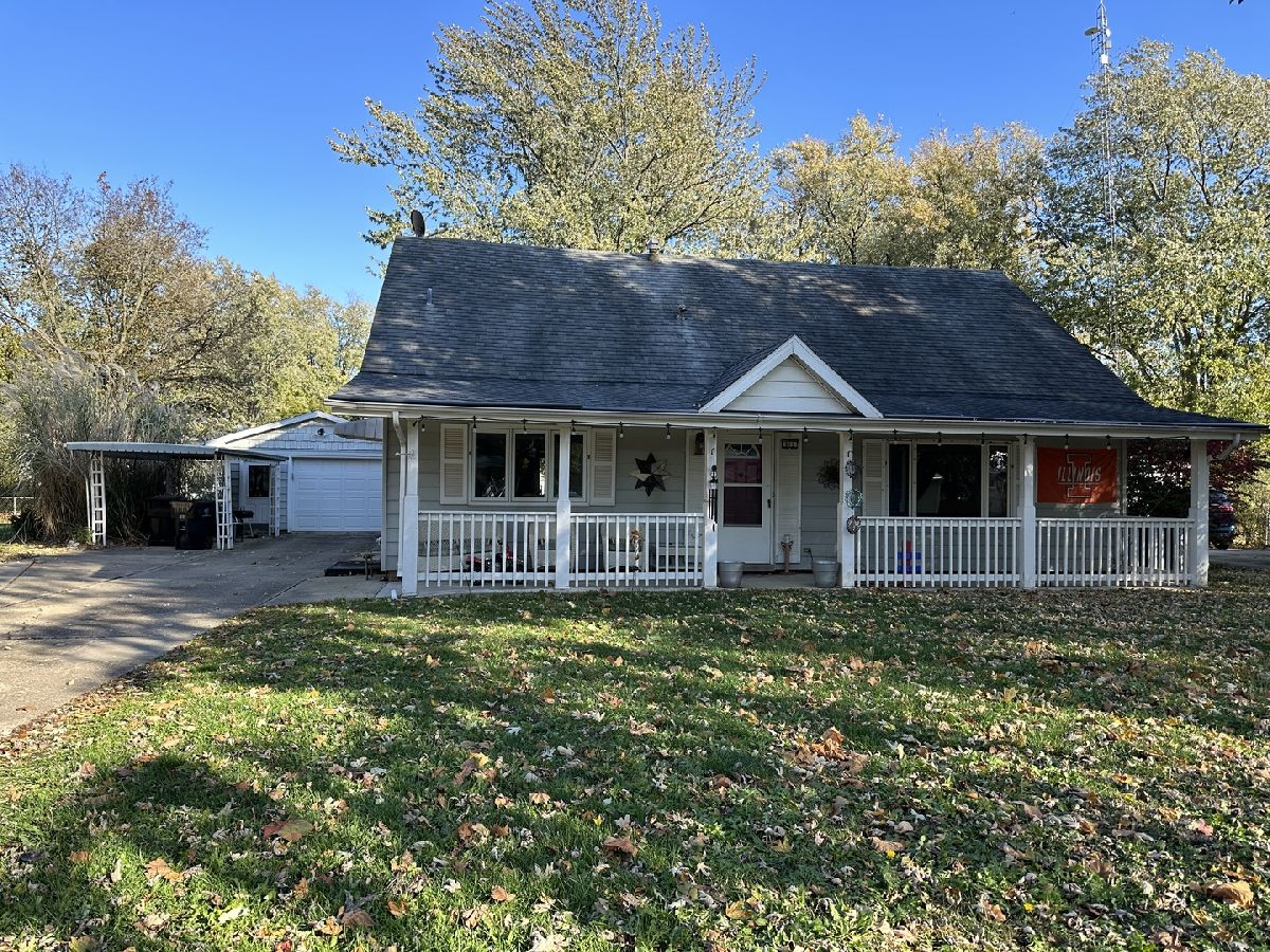 Homes & Condos & Townhomes Sold Town & Country Bloomington Illinois, 912 Parmon