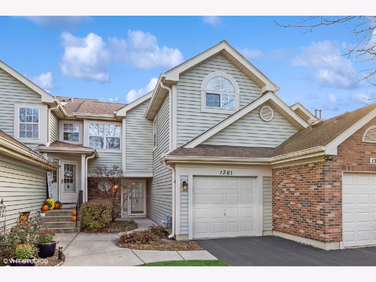 Townhomes & Condos Sold Country Homes At Bennington Carol Stream Illinois, 1361 Coldspring