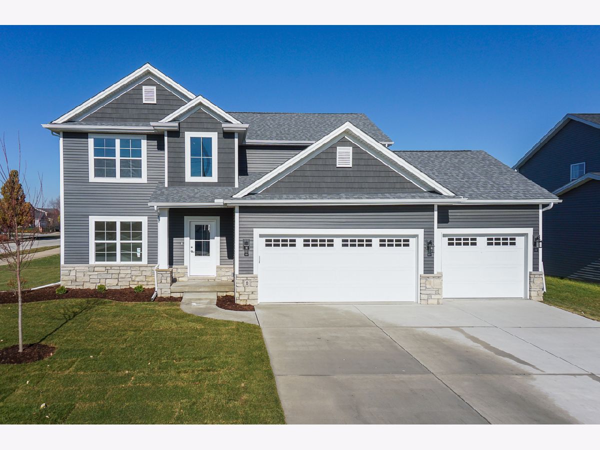 Homes & Condos & Townhomes Sold Harvest Pointe Bloomington Illinois, 2 Stonehouse