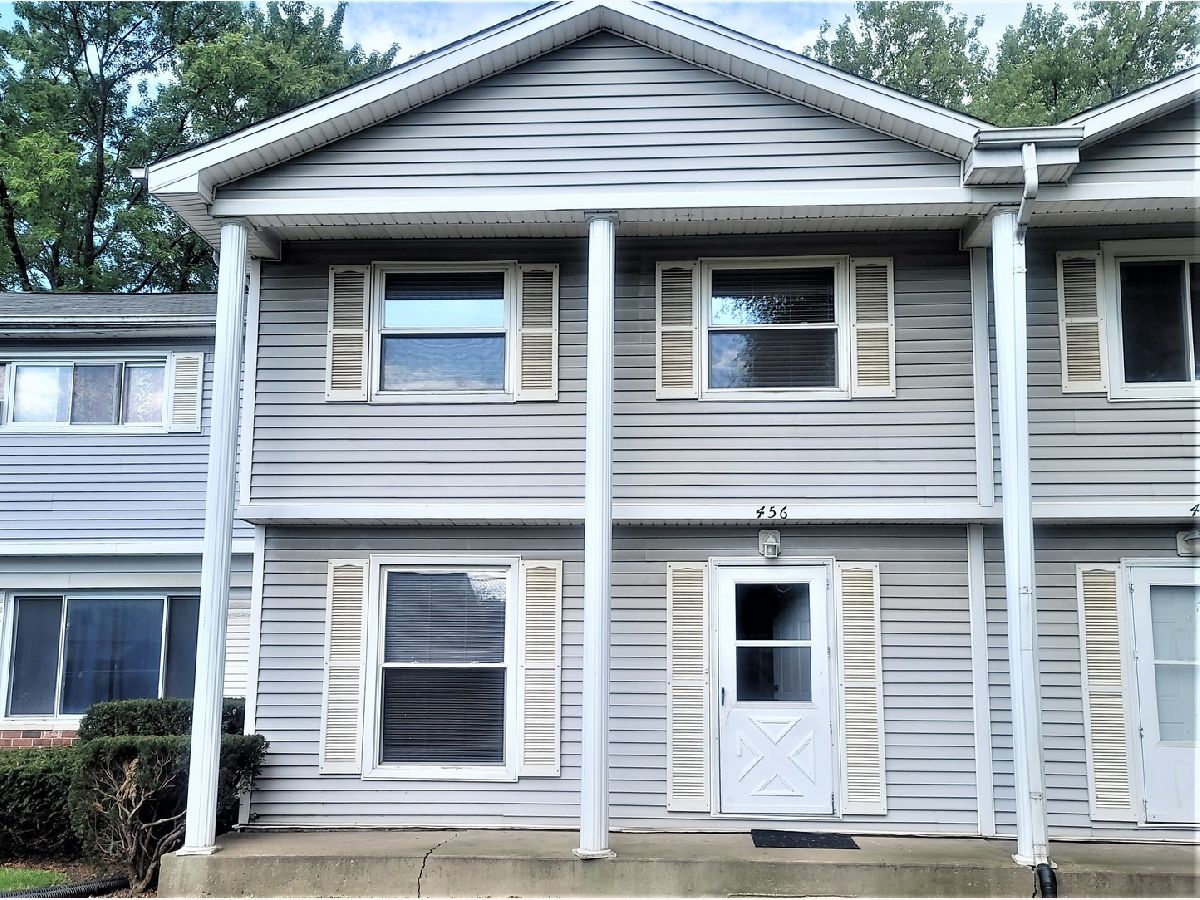 Townhomes Rented Beaconridge Bolingbrook Illinois, 456 Mallview