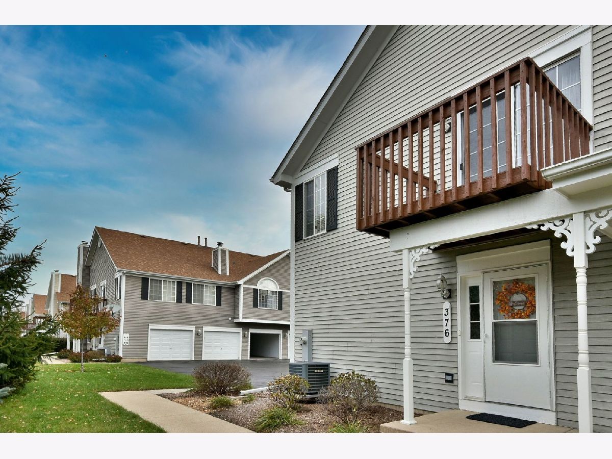 Townhomes & Condos Sold Carriage Homes Of Sandhurst South Elgin Illinois, 376 Sandhurst