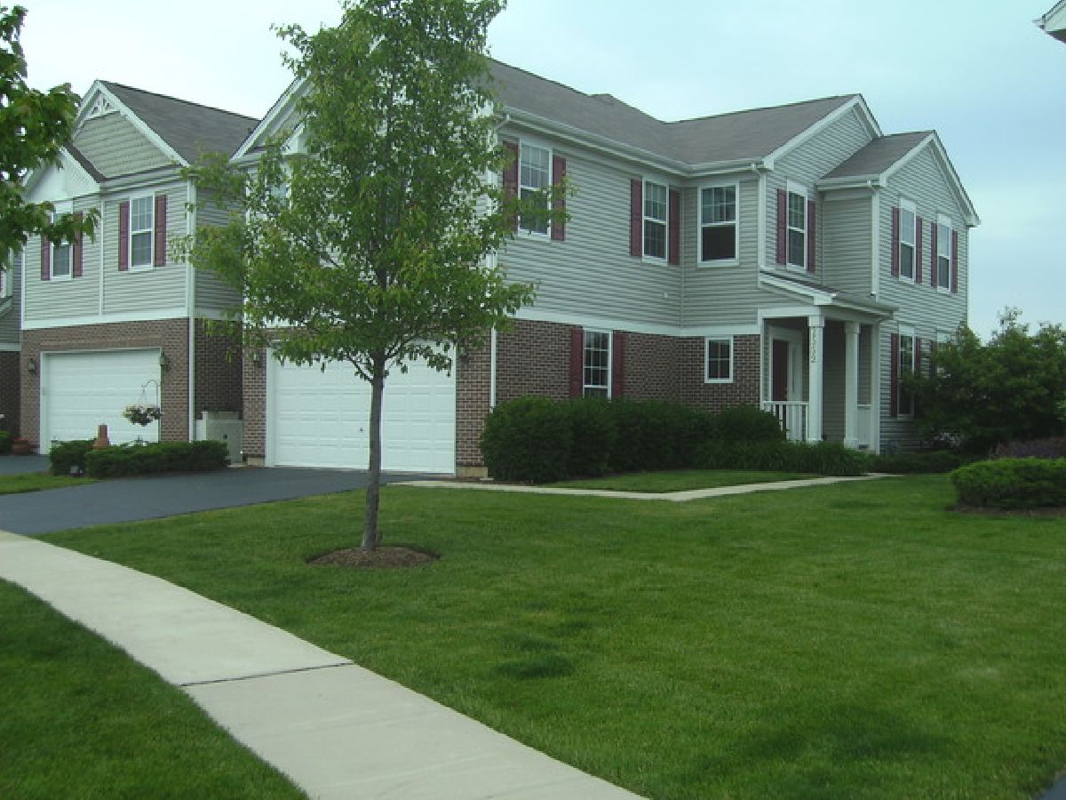 Homes & Townhomes & Condos Rented Fisher Farms Geneva Illinois, 2552 Lorraine