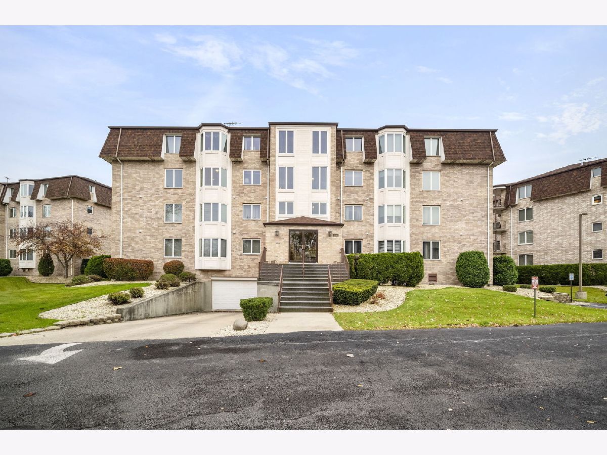 Condominiums Sold Lakeview Club Lansing Illinois, 3660 186th