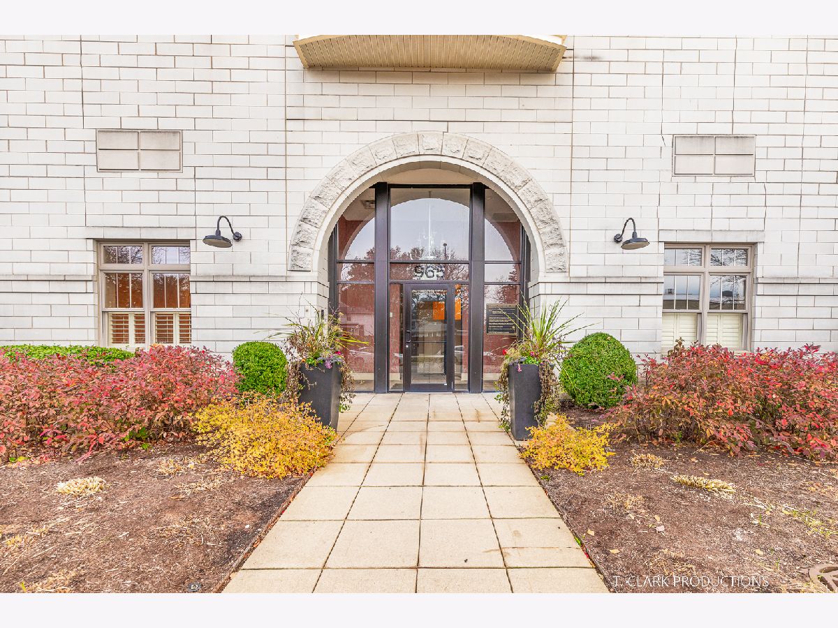 Condominiums Sold Station Crossing Downers Grove Illinois, 965 Rogers