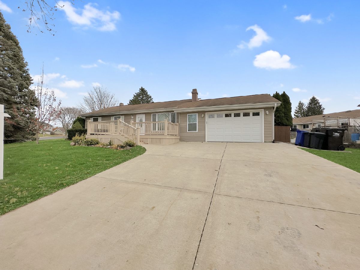 Homes Sold Fox Ridge Mchenry Illinois, 218 Windridge