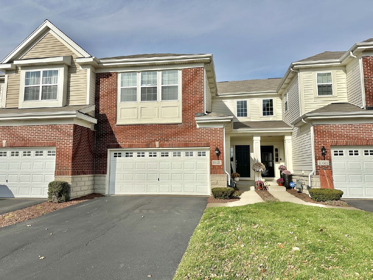 Townhomes Rented Sheffield Square Orland Park Illinois, 10620 154th