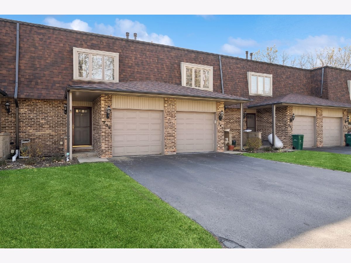 Townhomes Sold Lakewood Grayslake Illinois, 339 Getchell