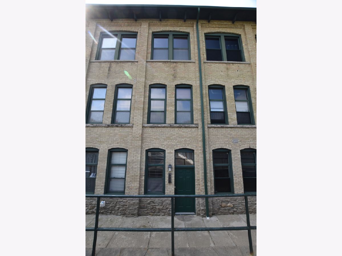 Townhomes Rented Shoe Factory Lofts Elgin Illinois, 620 Congdon