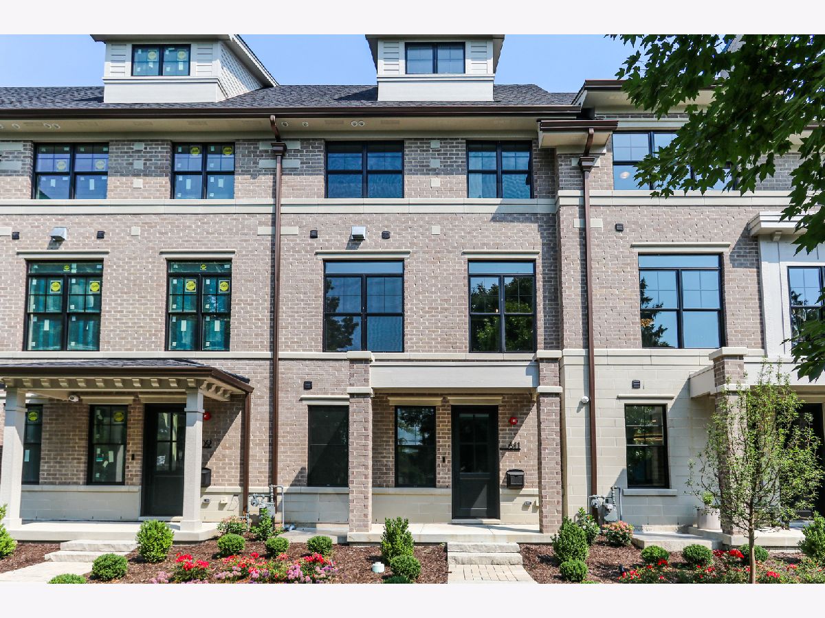 Condos & Townhomes Sold Heritage Place Naperville Illinois, 116 Wright